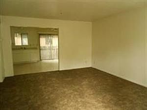 4th image of 906 E Cotati Ave APT A