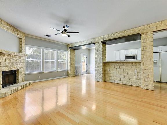 2nd image of 4002 Cargill Dr