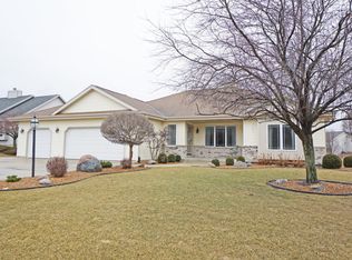 1103 W Riverside Dr, Oak Creek, WI 53154