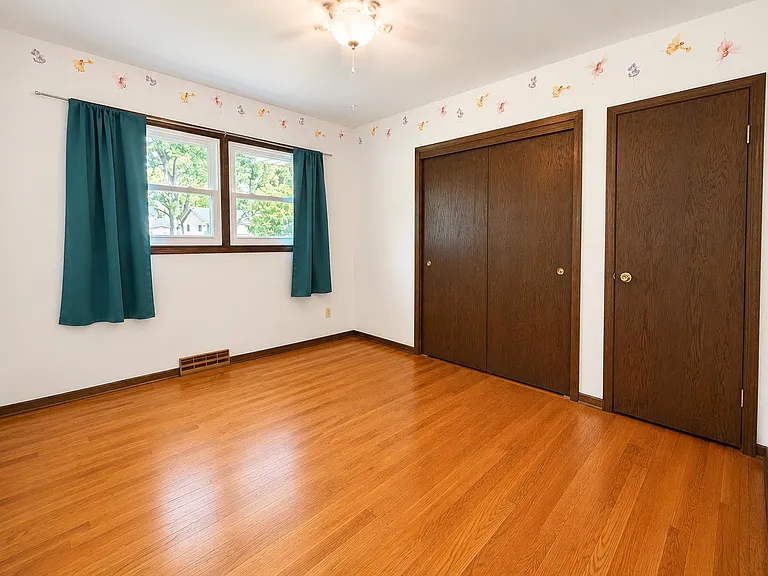 6504 Schneider Pl — Photo 10