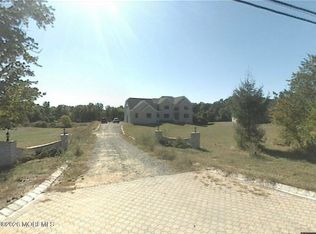 51 McCaffery Rd, Manalapan, NJ 07726