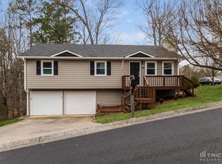 340 Denae Ct, Canton, GA 30115