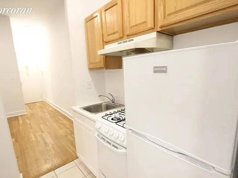 202 W 81st St #4C — Photo 6