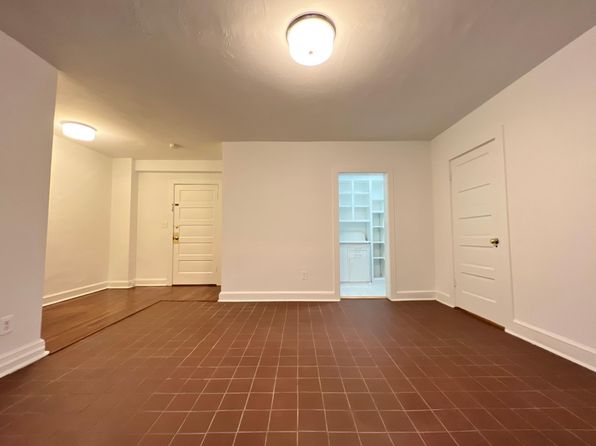 605 N Irving St #9