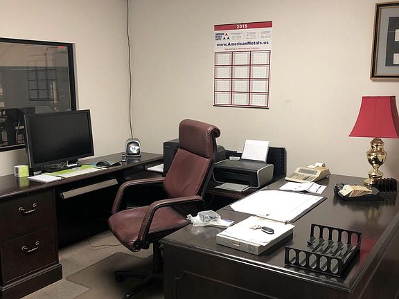 3rd image of 6417 Pinecastle Blvd Ste 1