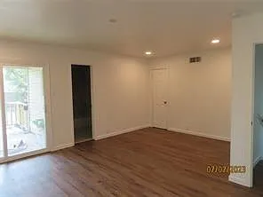 403 Highridge St — Photo 9