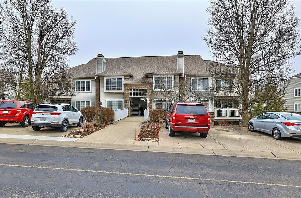 1st image of 9880 Regatta Dr Unit 101