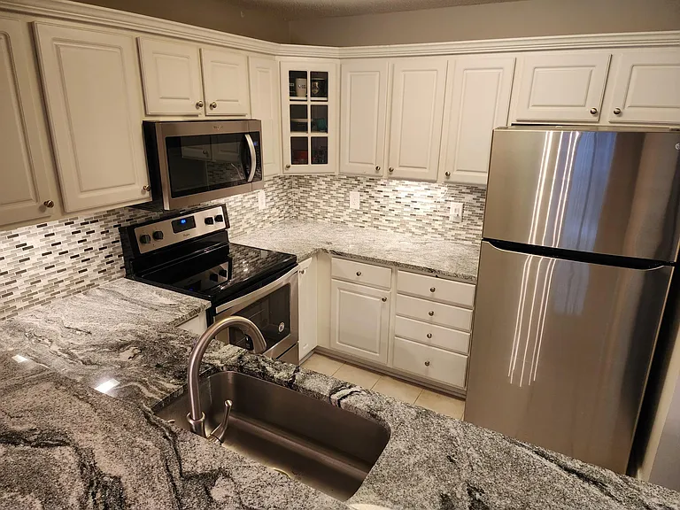 1221 Westview Ln #207 — Photo 8