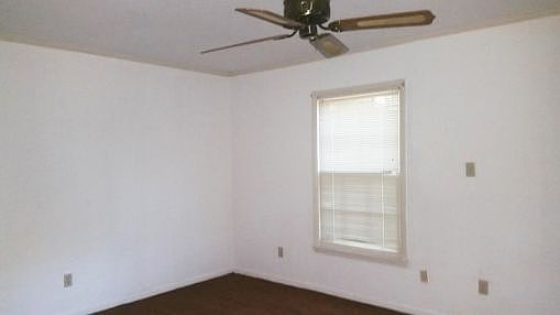 2nd image of 510 Southern Pines Dr