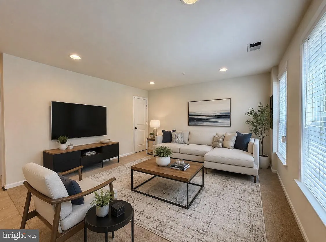 3 bed, 3.5 bath, 2880 sqft, $3,350 — Photo 3