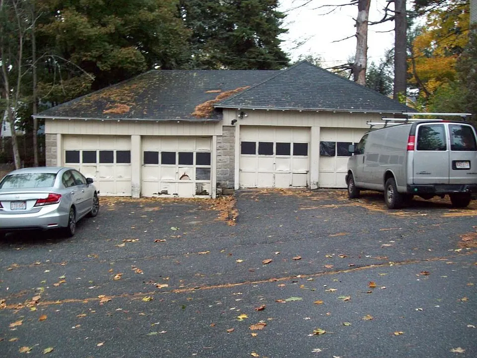 Building Photo 3