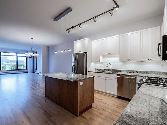 3rd image of 1120 S 2nd St APT 413