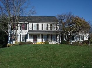 115 Heather Hill Dr, Downingtown, PA 19335