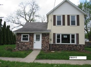 463 S Chestnut St, Chebanse, IL 60922