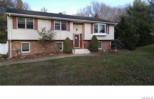 1st image of 12 Cunningham Dr