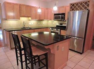 37 Yerxa Rd #1, Cambridge, MA 02140