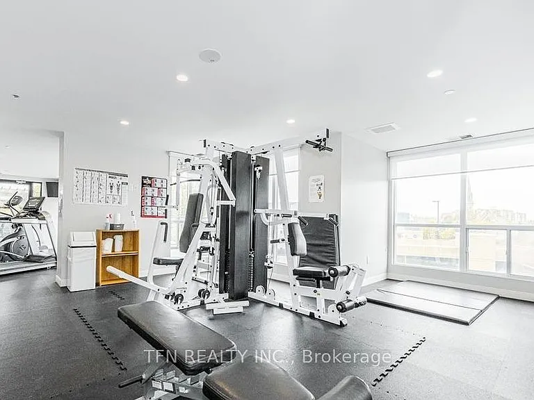 160 Macdonell St #1508 — Photo 33
