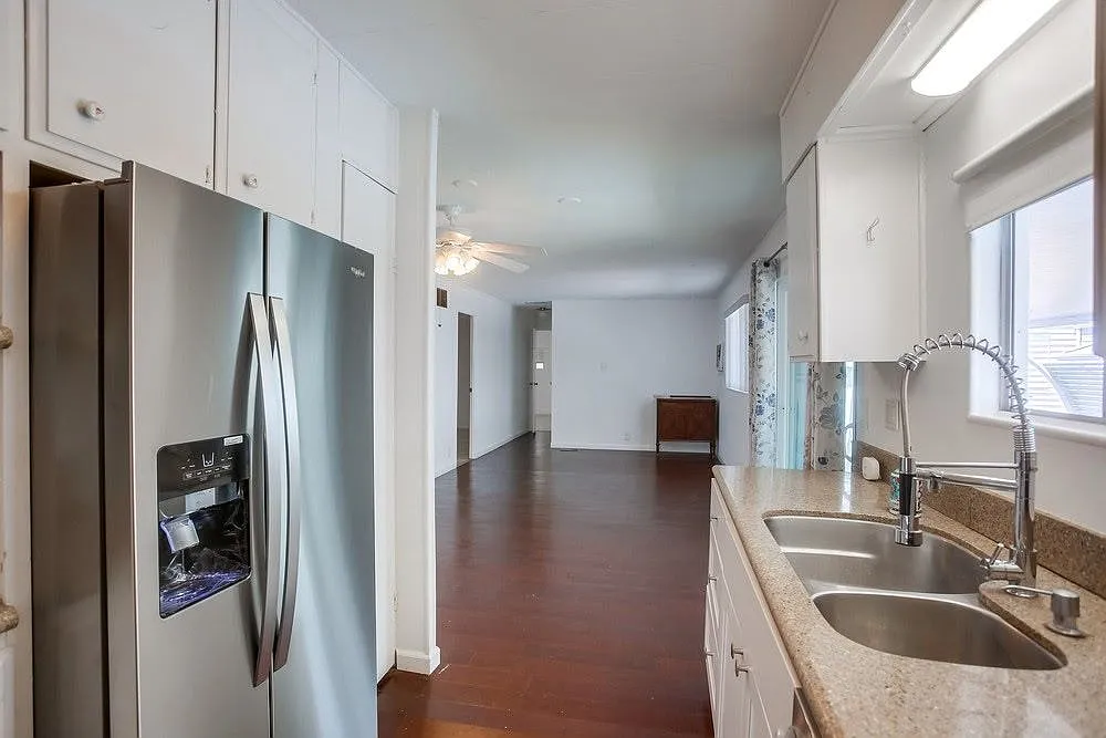 2 bed, 2.0 bath, 1592 sqft, $2,850 — Photo 4
