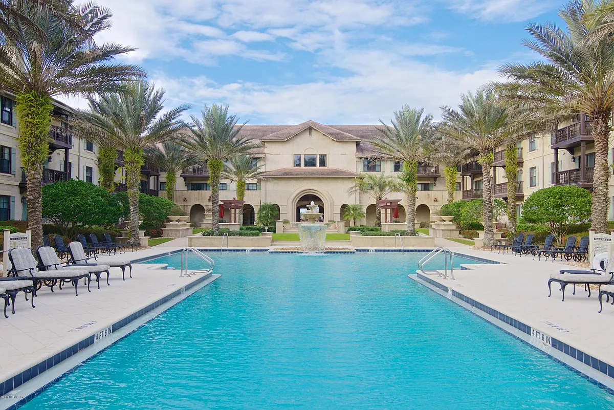 Building Photo - 955 Registry Blvd #212