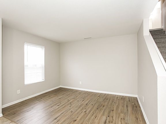 5th image of 424 Warrior Ct