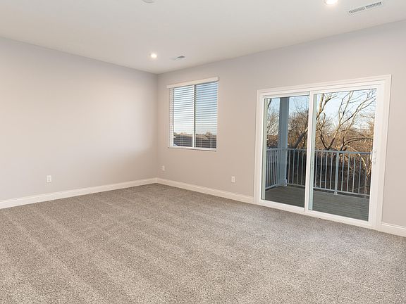 4th image of 2592 Timberside Dr