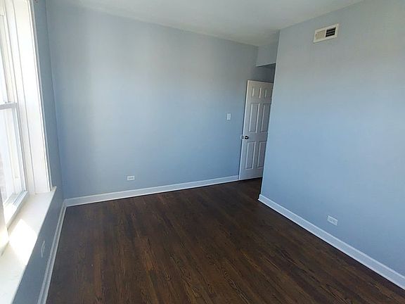 4th image of 5520 W Jackson Blvd #3