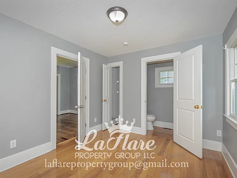 613 Locust St — Photo 10