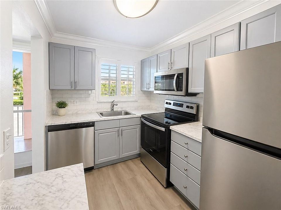 1st image of 225 Turtle Lake Ct APT 210