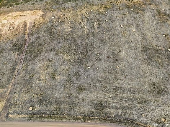3rd image of 8 Timberlake Court
