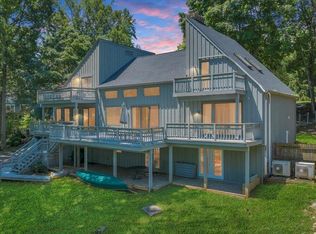 428 Anchor Dr, Moneta, VA 24121