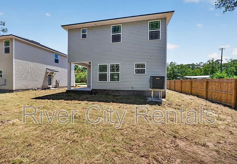 1181 Floyd St — Photo 28