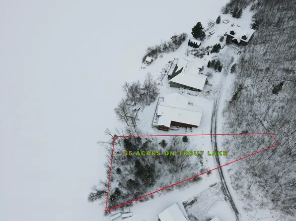 120 Eagle Pointe Rd, Coleraine, MN 55722