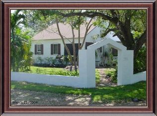 11709 NE 10th Ave, Biscayne Park, FL 33161