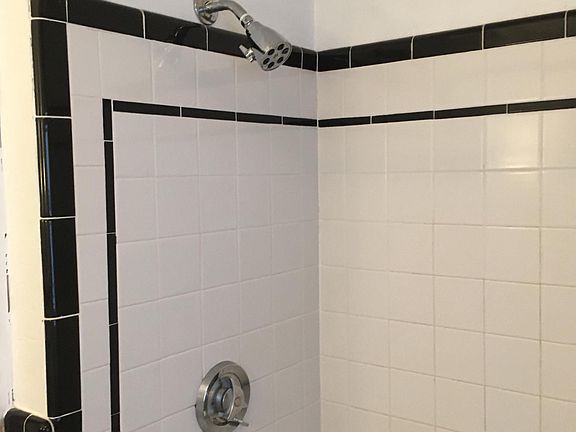 4th image of 153 Willard Ave Floor 2