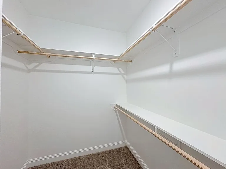 722 Bellegrove Square Ave — Photo 22
