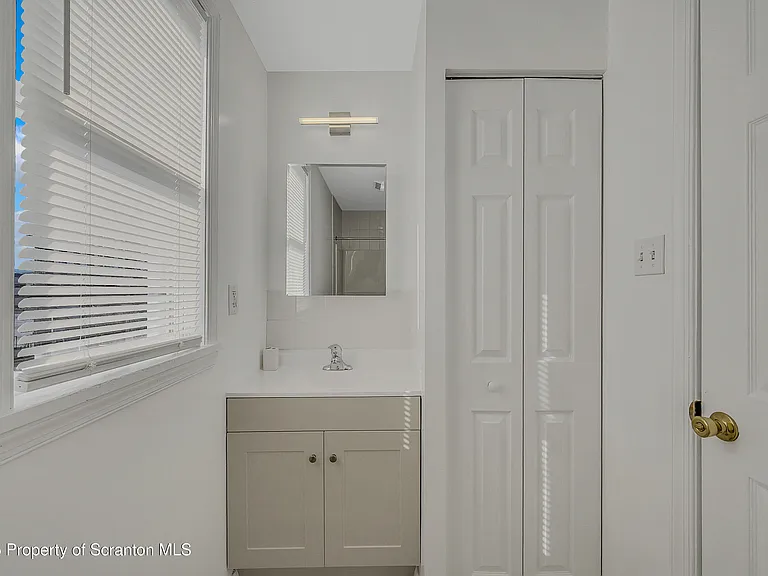 538 Birch St #3 — Photo 10
