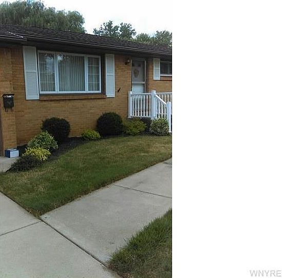 2nd image of 25 Lynnette Ct