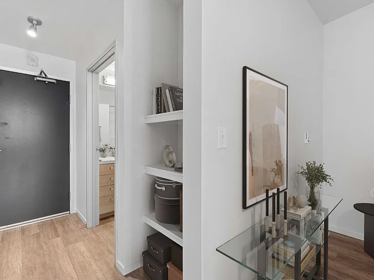 Janus Apartments — Photo 18