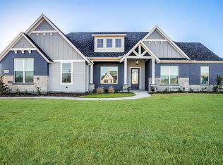 8231 Drew Dr, Midlothian, TX 76065