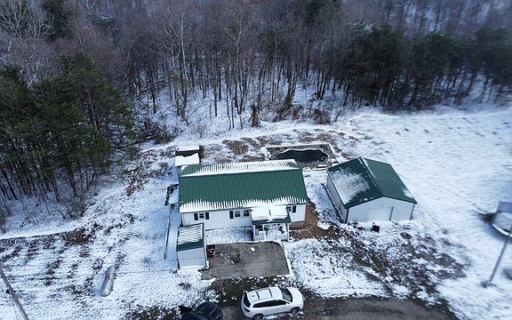 5th image of 1632 Webster Hope Rd