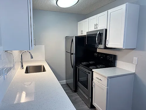 Reserve at Water Tower Village Photo 1