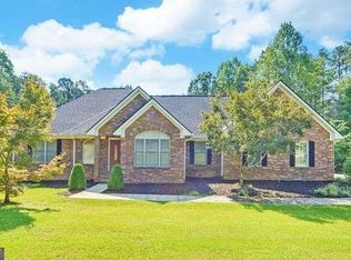 1058 Deer Chase Rd, Toccoa, GA 30577