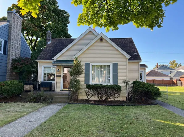 2945 Michigan Ave, Niagara Falls, NY 14305