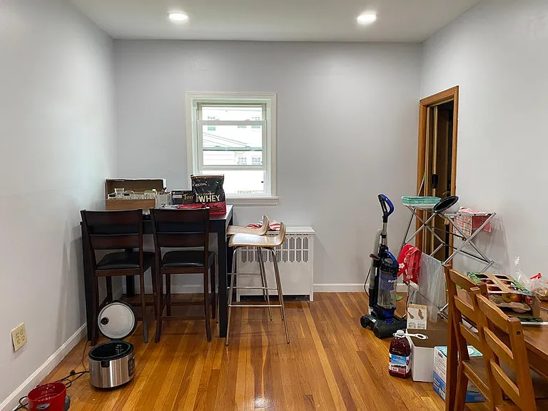 552 Pleasant St #1 — Photo 3
