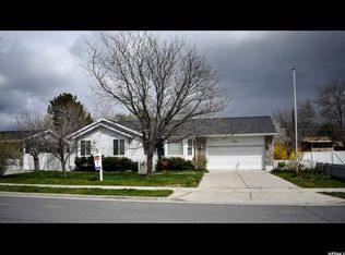 9723 S Quindaro Rd, Sandy, UT 84070