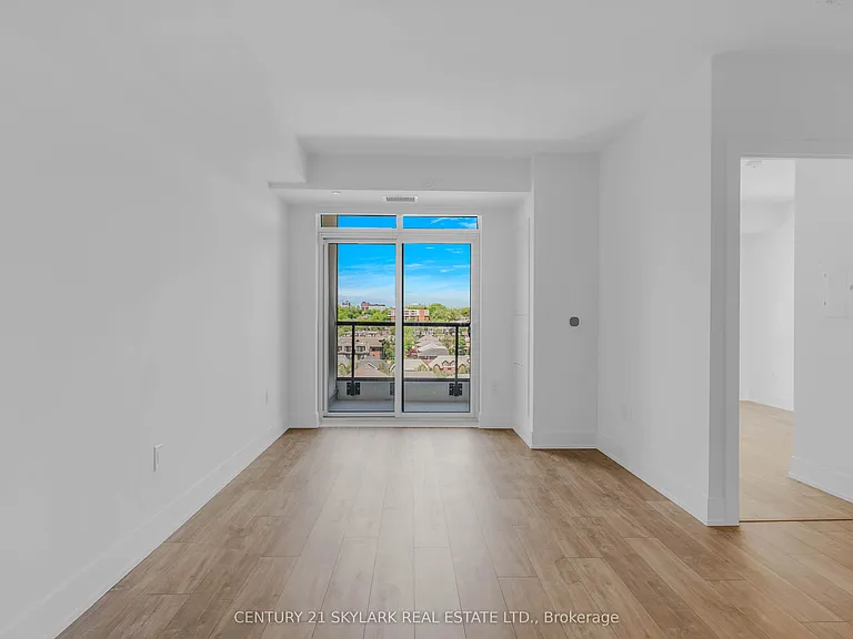 858 Dupont St #713 — Photo 7