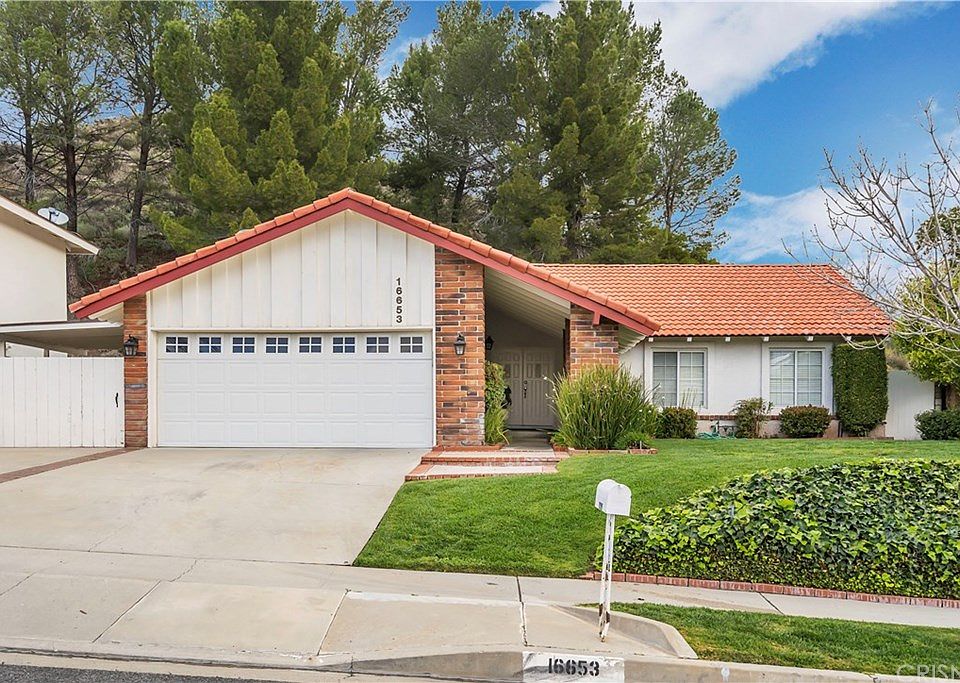 1st image of 16653 Nearview Dr