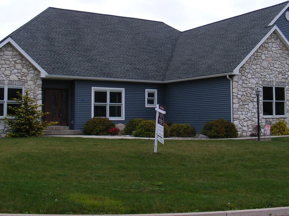 1st image of 450 Katie Ln