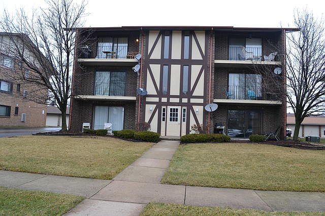 1st image of 9942 Shady Ln