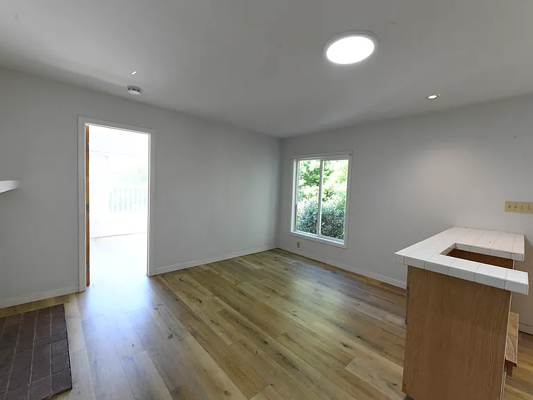 2501 Cedar St — Photo 13